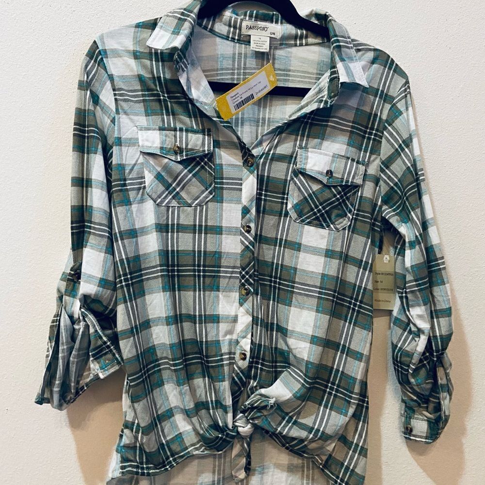 Passport Tie Knot Button down shirt green plaid NWT size S/M Stitch fix